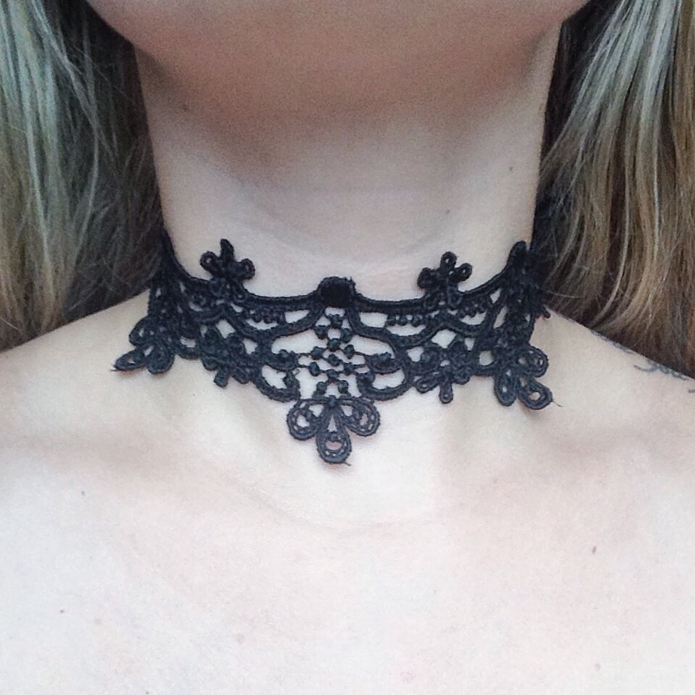 Victorian Lace Choker